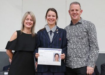 2018 Scholarship Aleesha De Jong