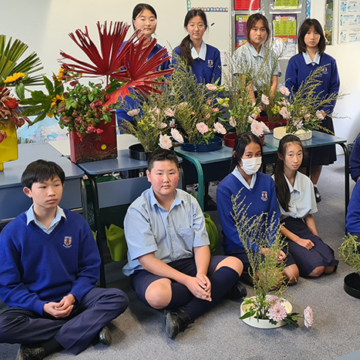 Ikebana flower arranging 001