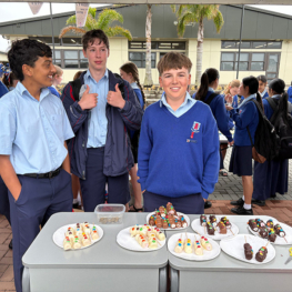 Year 9 market day nov 25 003