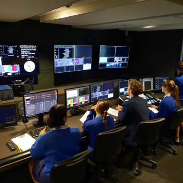 Media studies aut 002