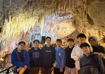 International students waitomo 001