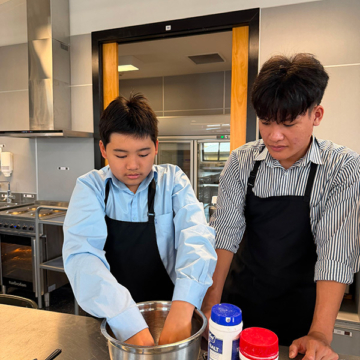 Laos international students enjoy three week experience at Macleans College