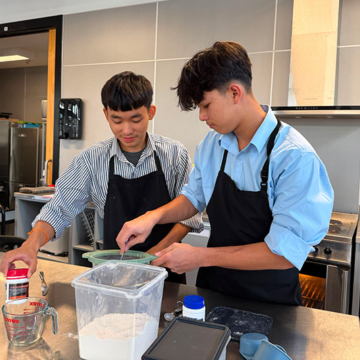 Laos international students enjoy three week experience at Macleans College