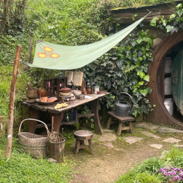 Design and Technology students at Macleans College discover the craftsmanship of Hobbiton