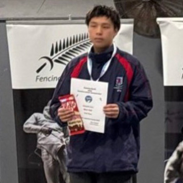 Medal success for Macleans College fencers at Northern Championships