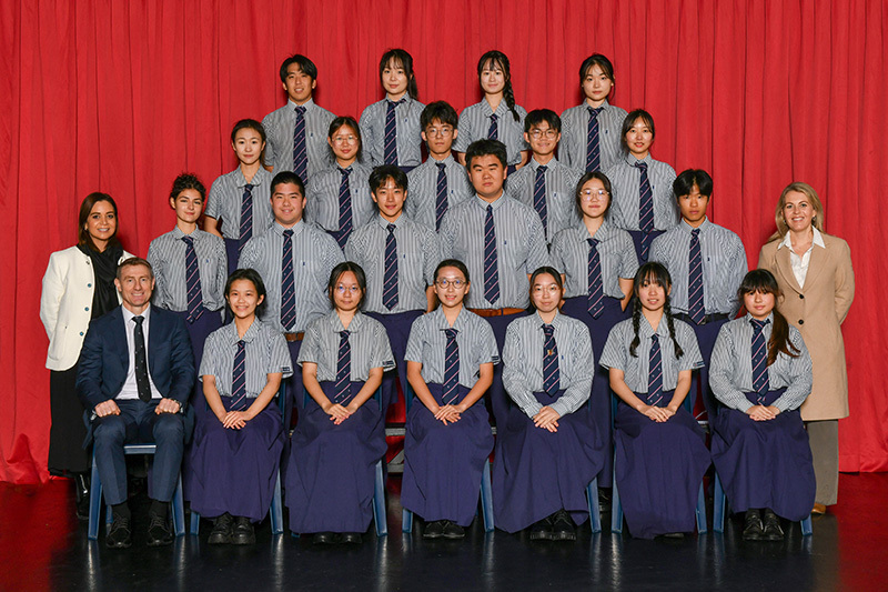 Macleans College international prefects with Principal, Director of International Students and International Department Manager