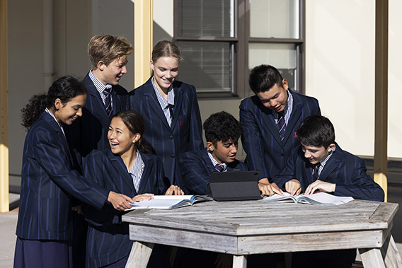 004 students byod