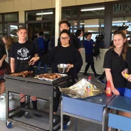 Snell students fundraising